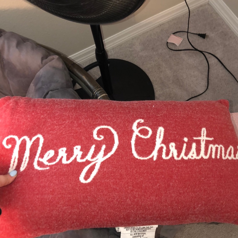 Christmas pillow barely used